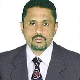 نقيب المعلمين بحضرموت يطلق نداءً لتوحيد الصف النقابي ويحذر من انهيار التعليم والمعيشة