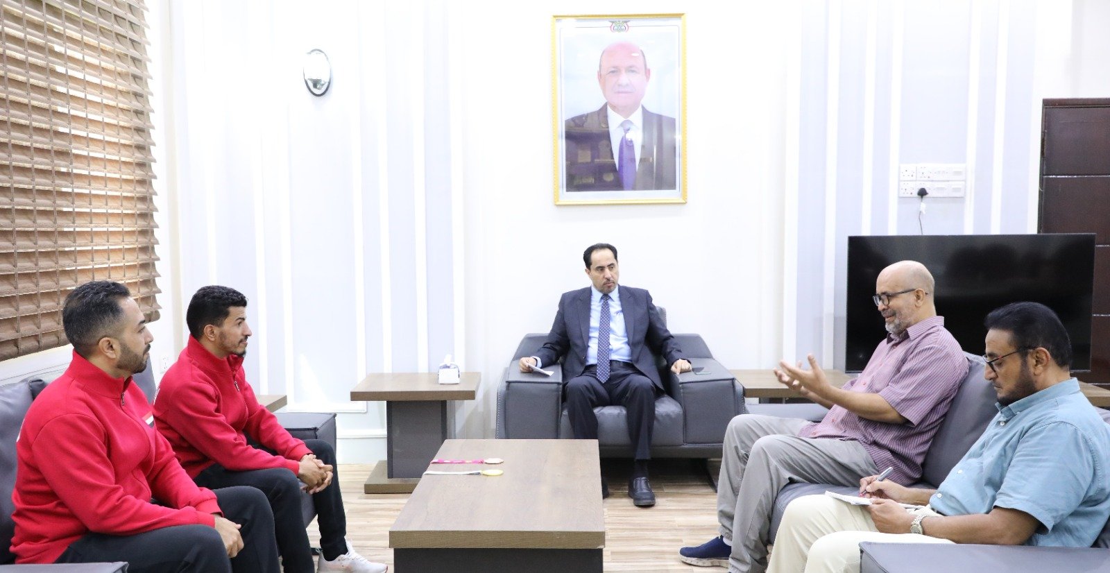 وزير الشباب والرياضة يكرم بطل “الكونغ فو” ثروت السندي ويشيد بإنجازاته الدولية