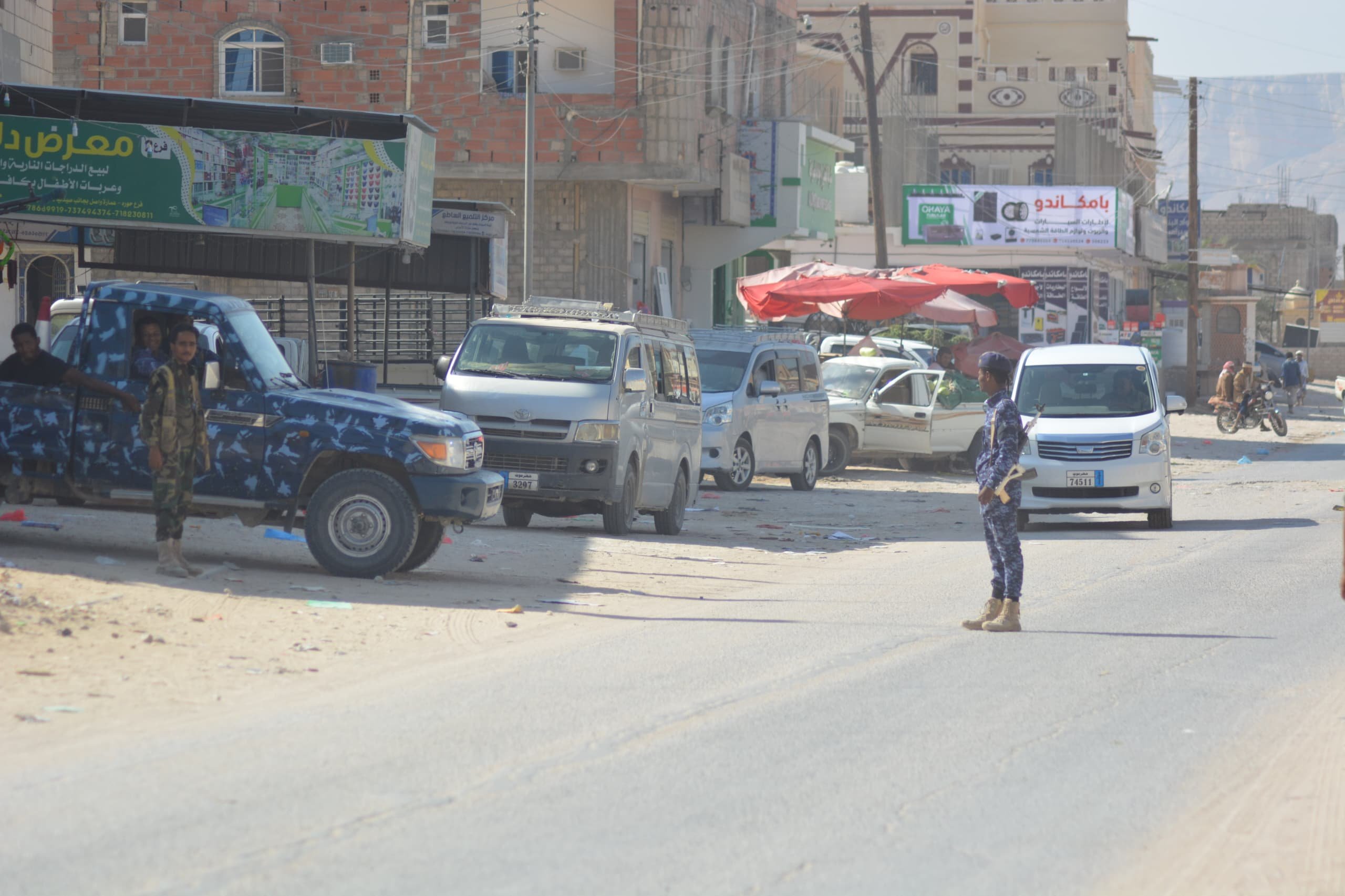 متهم يعترف بتنفيذ 22 عملية سرقة في وادي حضرموت.. والشرطة تضع حداً لنشاطه
