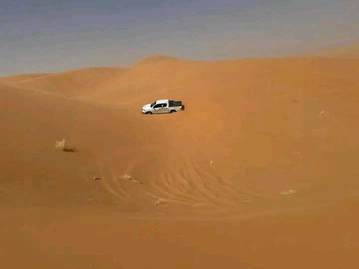 تصعيد عسكري وتحذيرات أمنية.. الجيش يمنع المرور في طرق الصحراء