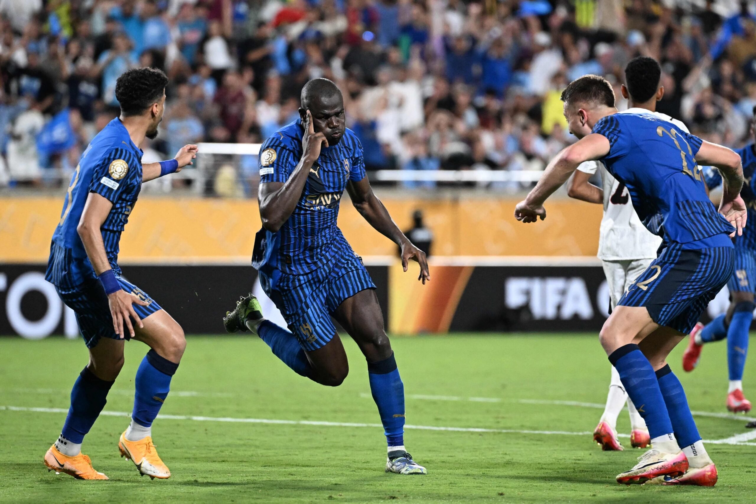 الهلال يصنع التاريخ.. إقصاء مانشستر سيتي في مباراة ملحمية والتأهل إلى ربع نهائي المونديال