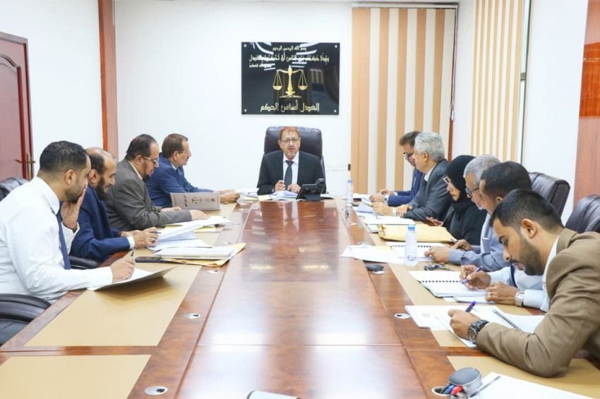 مجلس القضاء الأعلى يشدد على إعادة فتح المحاكم ويصعّد إجراءات المحاسبة ضد المخالفين