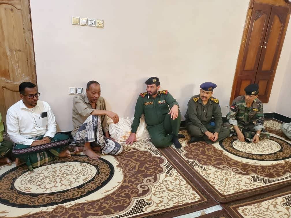 العميد بن حبيش يقدم واجب العزاء لأسرة الفقيد محمد سعيد يادين