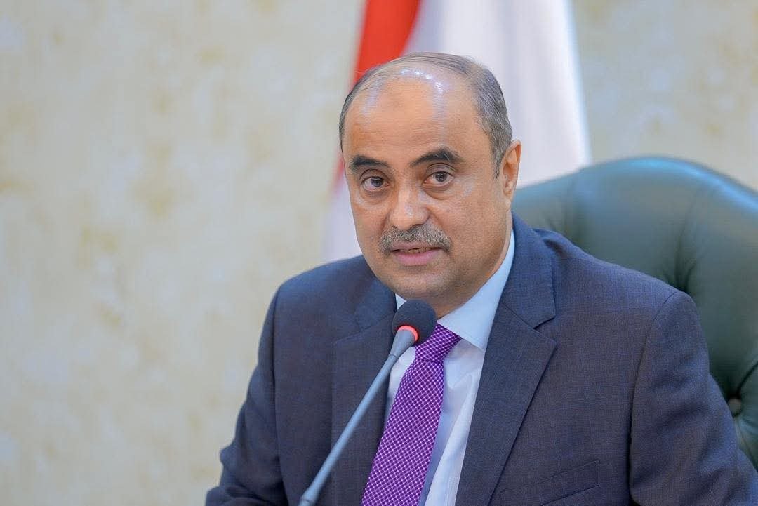 رئيس الوزراء: تأهل منتخب الشباب للنهائي إنجاز وطني يجسد عزيمة اليمنيين