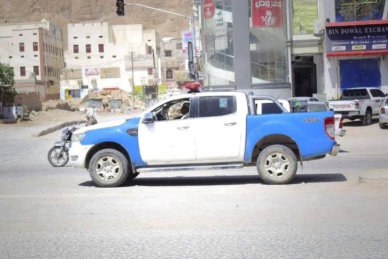 شرطة سيئون تحيل عصابة نصب واحتيال إلى النيابة العامة