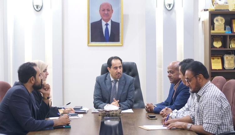 وزير الشباب والرياضة يؤكد دعم مشاركة اليمن في دورة ألعاب التضامن الإسلامي بالرياض