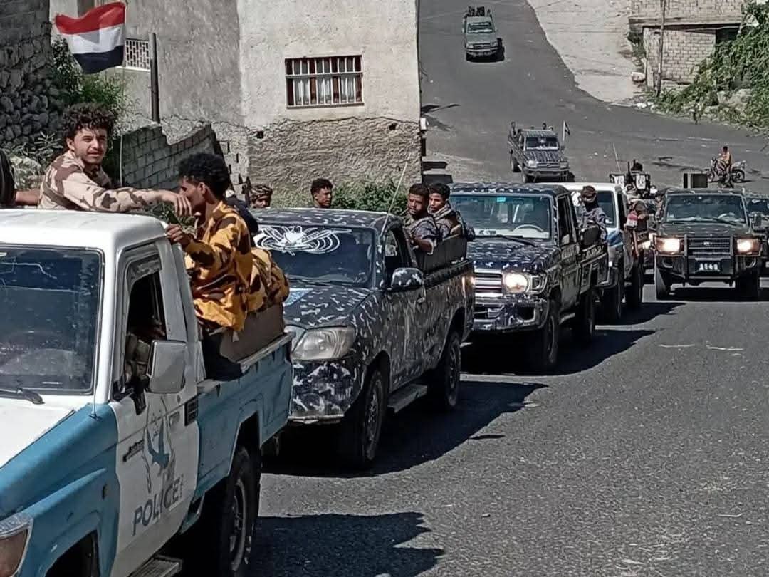 أمن تعز يضبط شبكة ابتزاز إلكتروني تضم سبعة متهمين ويؤكد استمرار التحقيقات