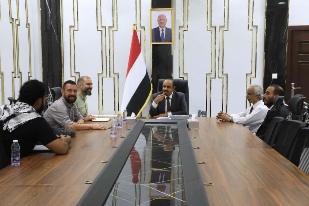 السلطة المحلية بمحافظة حضرموت تبحث مع وفد المعهد الأوروبي للسلام جهود دعم الحوار وتعزيز المسار السياسي في اليمن