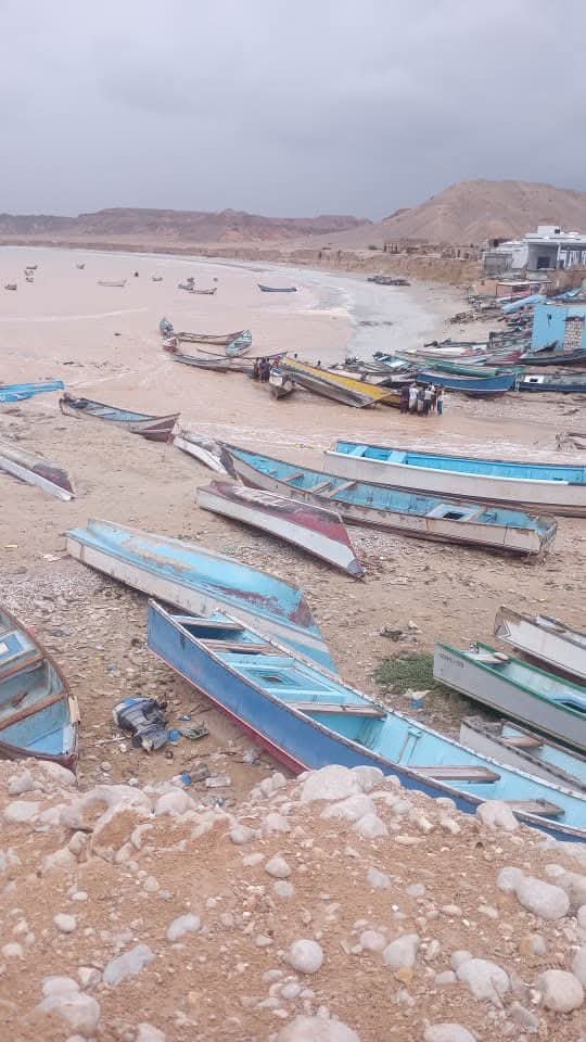 خفر السواحل بحضرموت تنقذ قوارب صيادين جرفتها السيول وتؤكد جاهزيتها للتعامل مع الطوارئ البحرية