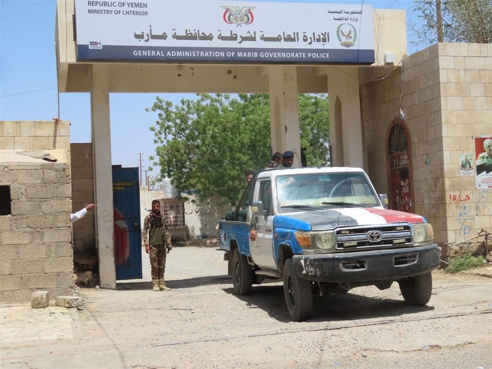 الأجهزة الأمنية بمأرب تضبط المتورطين في اغتيال ضابط بالقوات المسلحة بعد عملية نوعية