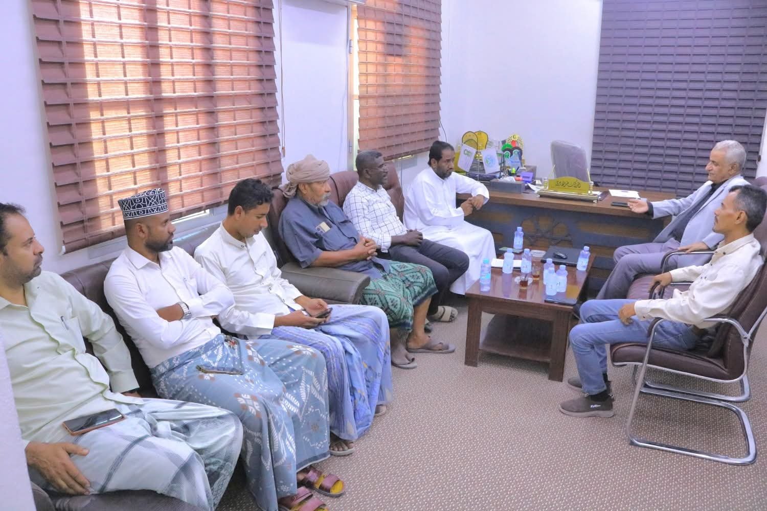 مشروع تطوير نخيل التمور محور مباحثات بين مديرية سيئون وقطاع الزراعة بالوادي والصحراء
