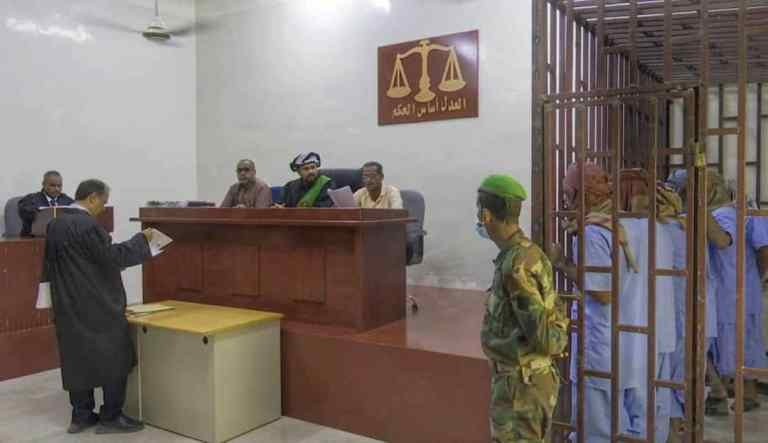 المحكمة الجزائية بحضرموت تصدر أحكامًا رادعة تشمل الإعدام والسجن بحق مدانين بجرائم قتل واختطاف وإضرار بالاقتصاد الوطني
