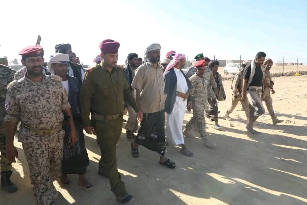 بن حبريش يراجع جاهزية قوات حماية حضرموت عقب التهديدات الأخيرة ويشيد باليقظة القتالية للوحدات العسكرية