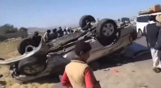 فاجعة في يريم.. وفاة عروس وخمسة من أسرتها بحادث مروّع وسرقة مقتنياتهم عقب الحادث