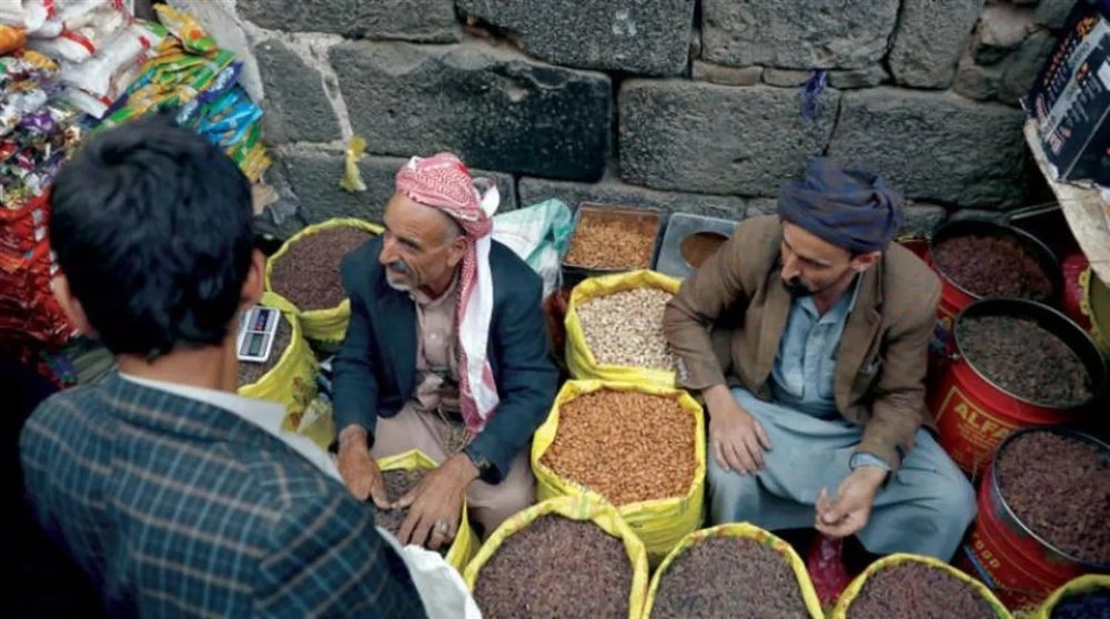 ارتفاع حاد في أسعار المواد الغذائية بالمناطق الواقعة تحت سيطرة الحوثيين