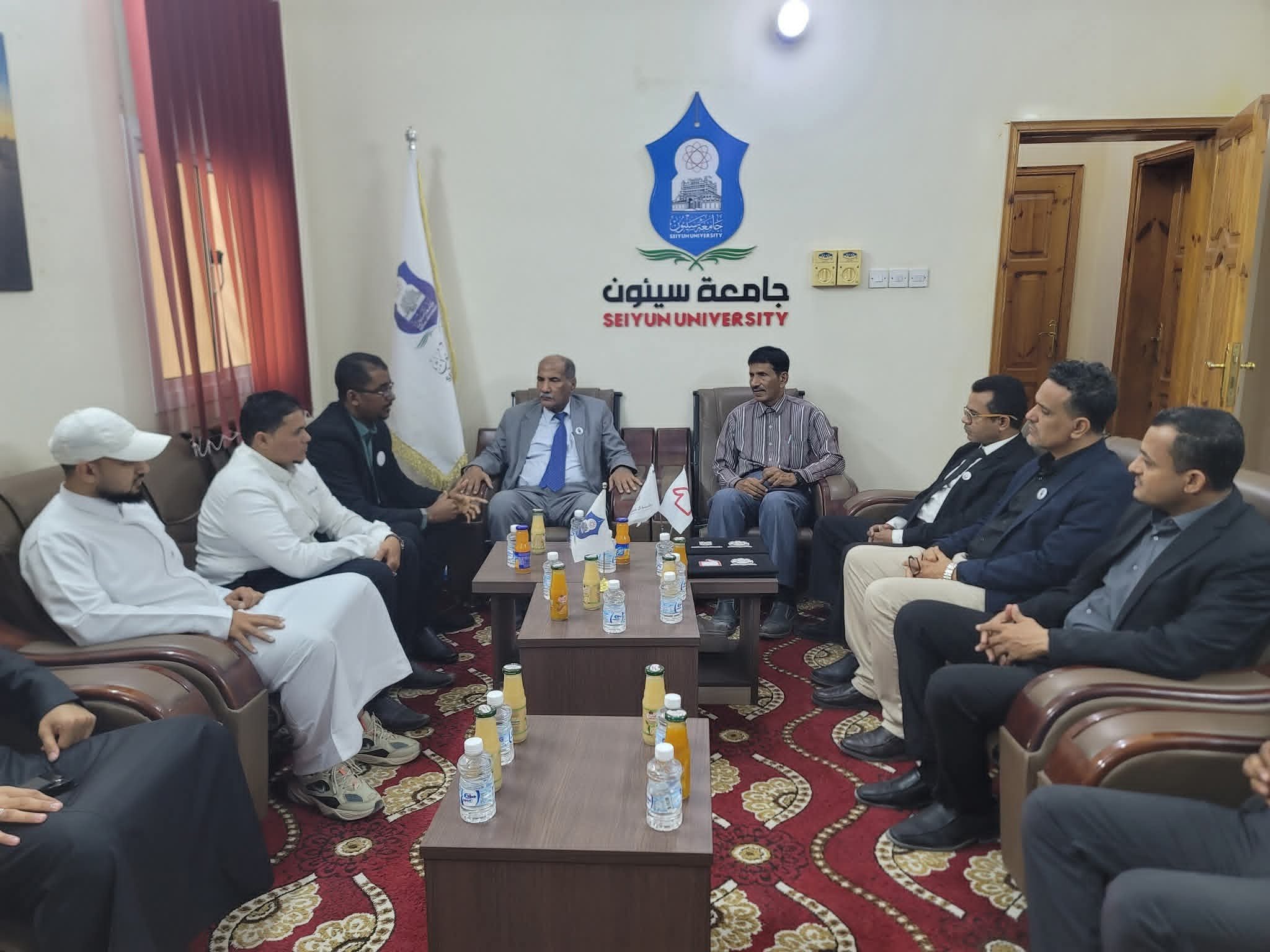 جامعة سيئون تعزّز شراكاتها باتفاقيتين لدعم التدريب والتحول الرقمي