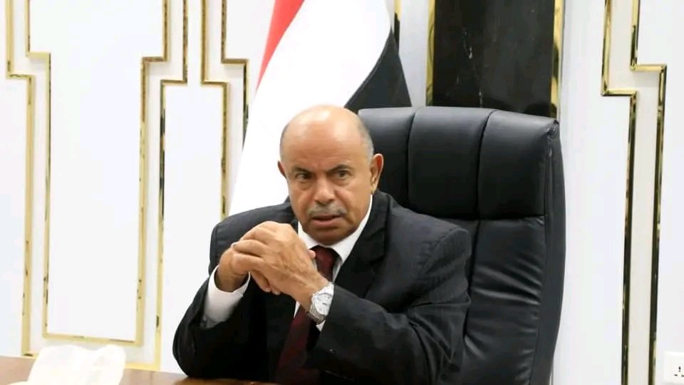 محافظ حضرموت سالم الخنبشي في تصريح لـ تلفزيون اليمن: التوصل لاتفاق نهائي مع حلف قبائل حضرموت يقضي بانسحاب القوات من منشآت بترومسيلة، واستئناف ضخ الوقود المخصص للكهرباء والخدمات ابتداءً من يوم الغد.