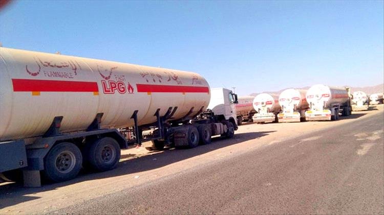 استئناف حركة مقطورات الغاز بعد رفع القطاعات القبلية في مأرب وعودة الإمدادات إلى المسار الطبيعي