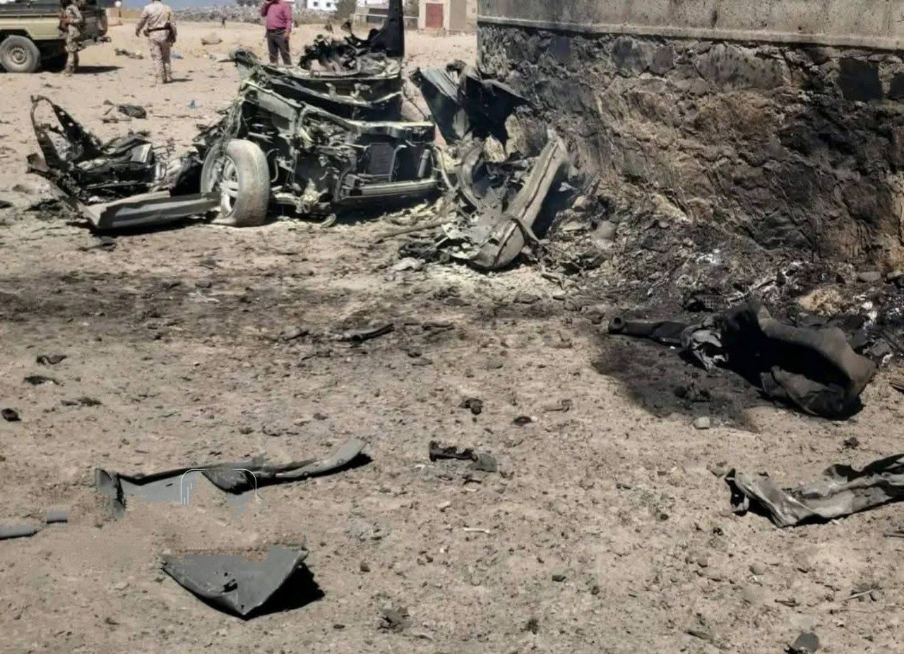 انفجار يستهدف محيط إدارة أمن الشمايتين في التربة وتعز تفتح تحقيقًا عاجلًا