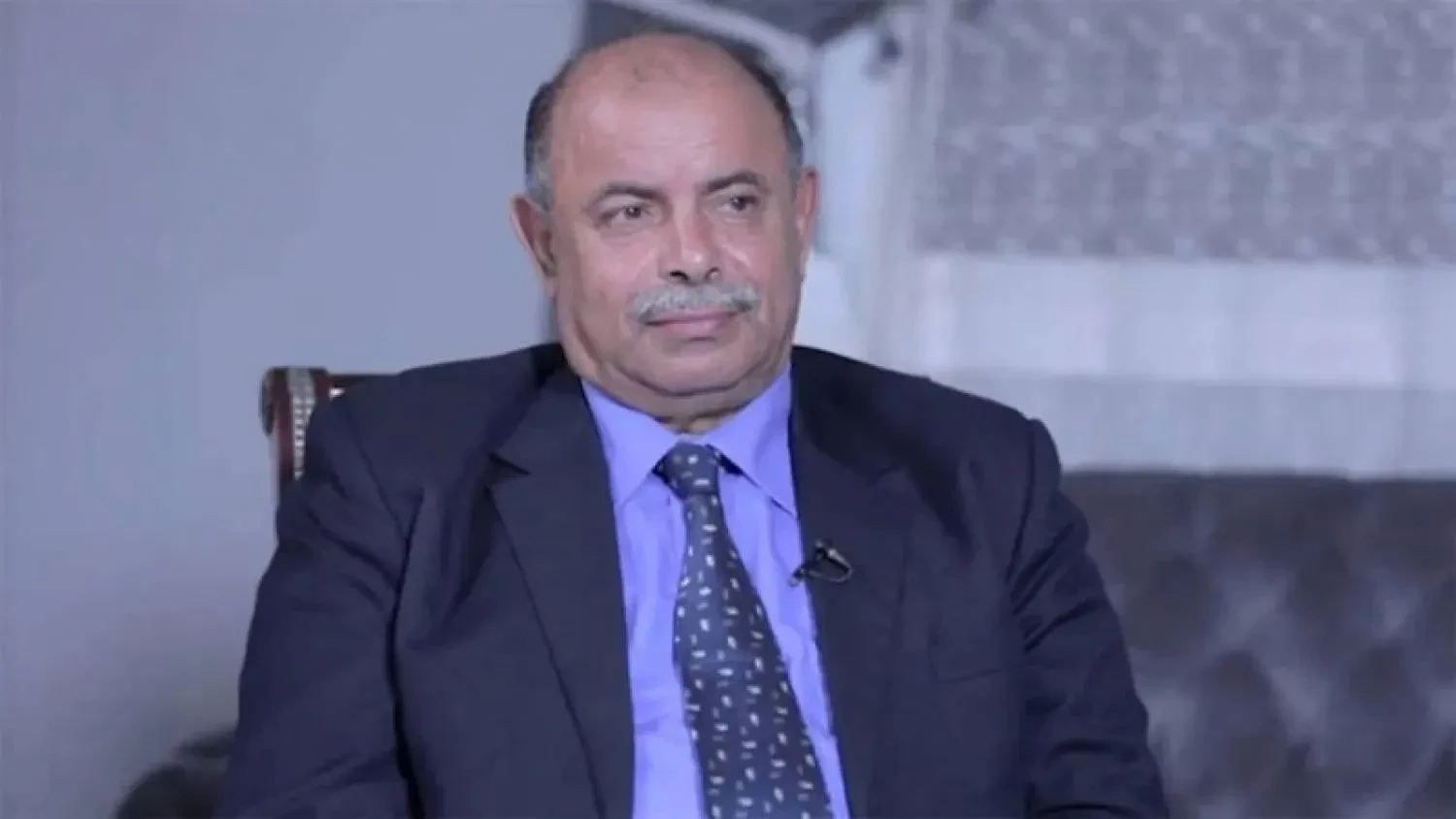 محافظ حضرموت يطلق نداءً وطنياً لحماية الممتلكات العامة والخاصة ويؤكد: حضرموت مسؤولية الجميع
