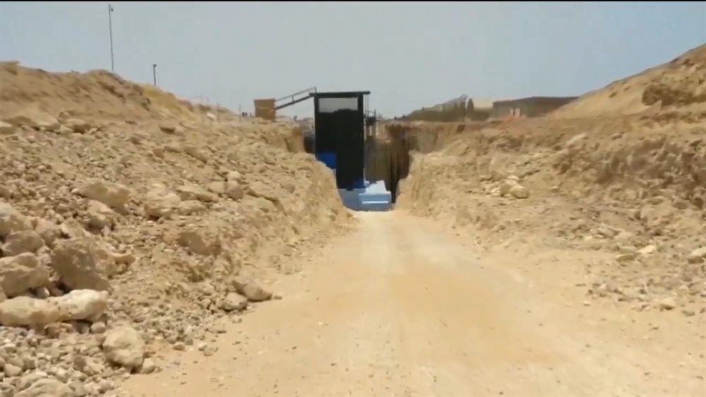 حقوقيون يطالبون بتحقيق دولي عاجل في معتقلات سرية بمطار الريان وميناء الضبة