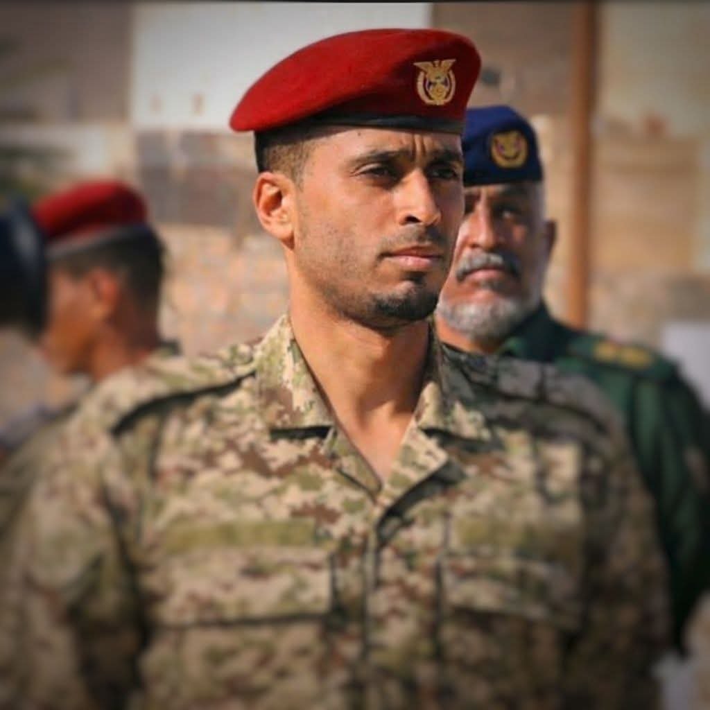 المفتش العام لقوات حماية حضرموت يناقش الجاهزية القتالية وانتشار اللواء الثاني