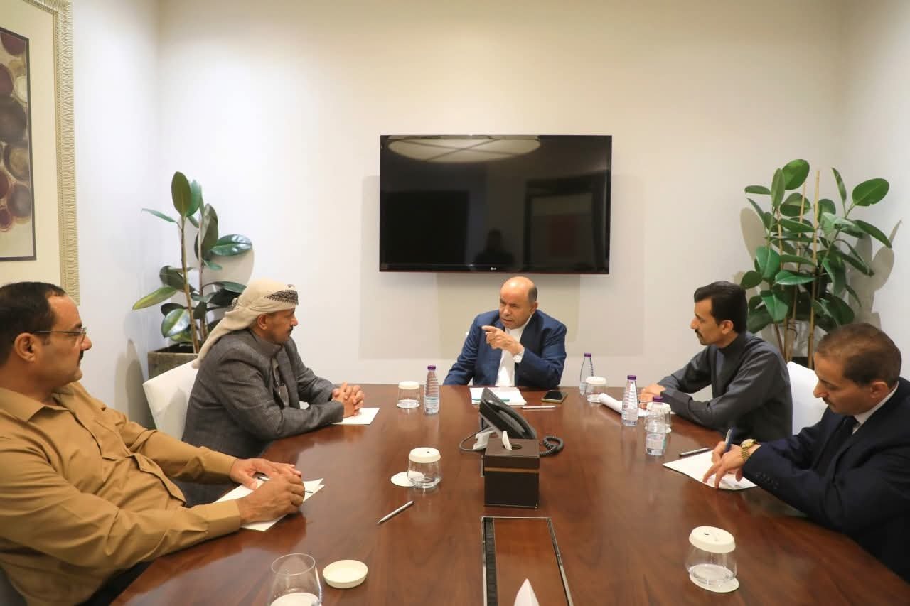 عضو مجلس القيادة الرئاسي محافظ حضرموت يتابع أوضاع محافظة الضالع