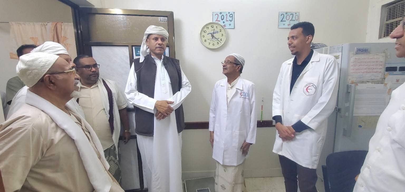 السلطة المحلية بسيئون تطلق النسخة الثامنة من العيادات الرمضانية التخصصية المجانية