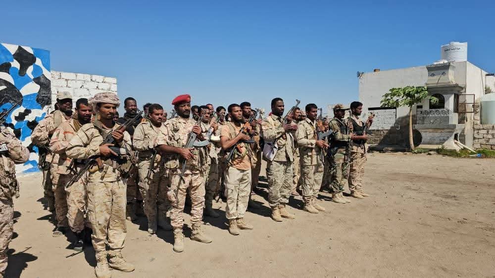 قائد خفر السواحل بحضرموت يشدد على الجاهزية والانضباط خلال تفقده القطاع الشرقي