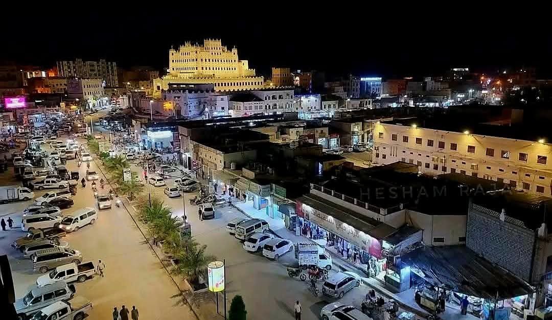 مدير عام سيئون يصدر قراراً بمنع المفرقعات النارية ويحث على الإبلاغ عن المخالفين
