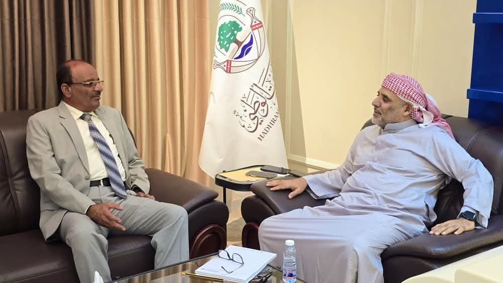 مجلس حضرموت الوطني يؤكد انفتاحه على الشراكات الشرقية ويبحث توحيد المواقف السياسية والمطالب المشروعة