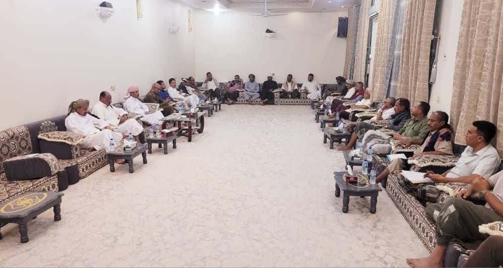 لقاء موسّع بسيئون يستعرض آليات الارتقاء بالقطاع الرياضي وتعزيز حضوره على مختلف المستويات