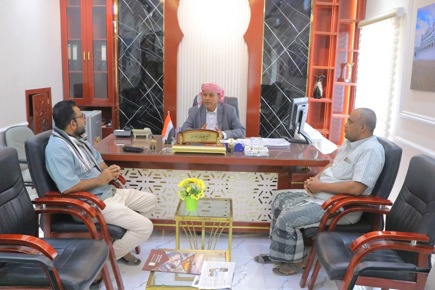 مدير عام سيئون يناقش خطط وبرامج جمعية الوصول الإنساني للفترة المقبلة بالمديرية