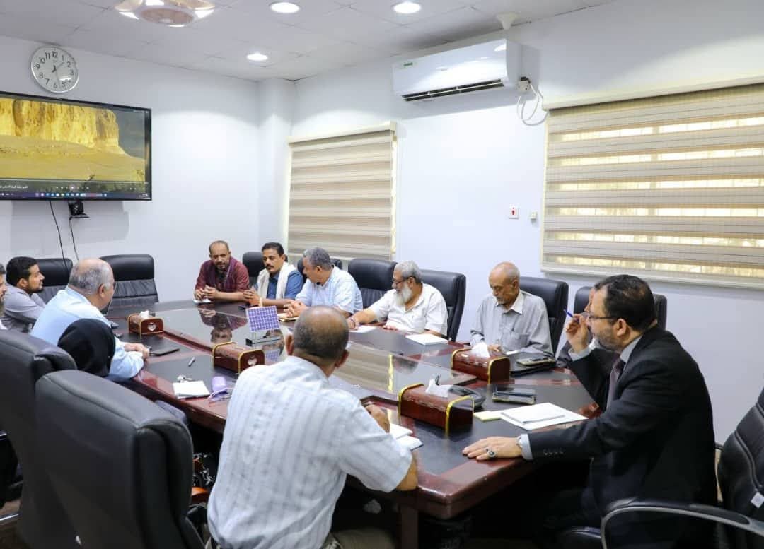 مباحثات حكومية مع شركة صينية لإنشاء محطة طاقة شمسية بقدرة 50 ميجاوات في حضرموت
