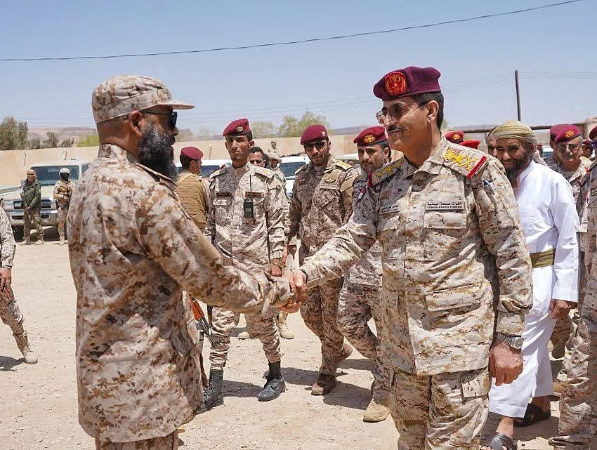 وزير الدفاع يتفقد جاهزية المنطقة العسكرية الأولى ويؤكد رفع كفاءة القوات المسلحة