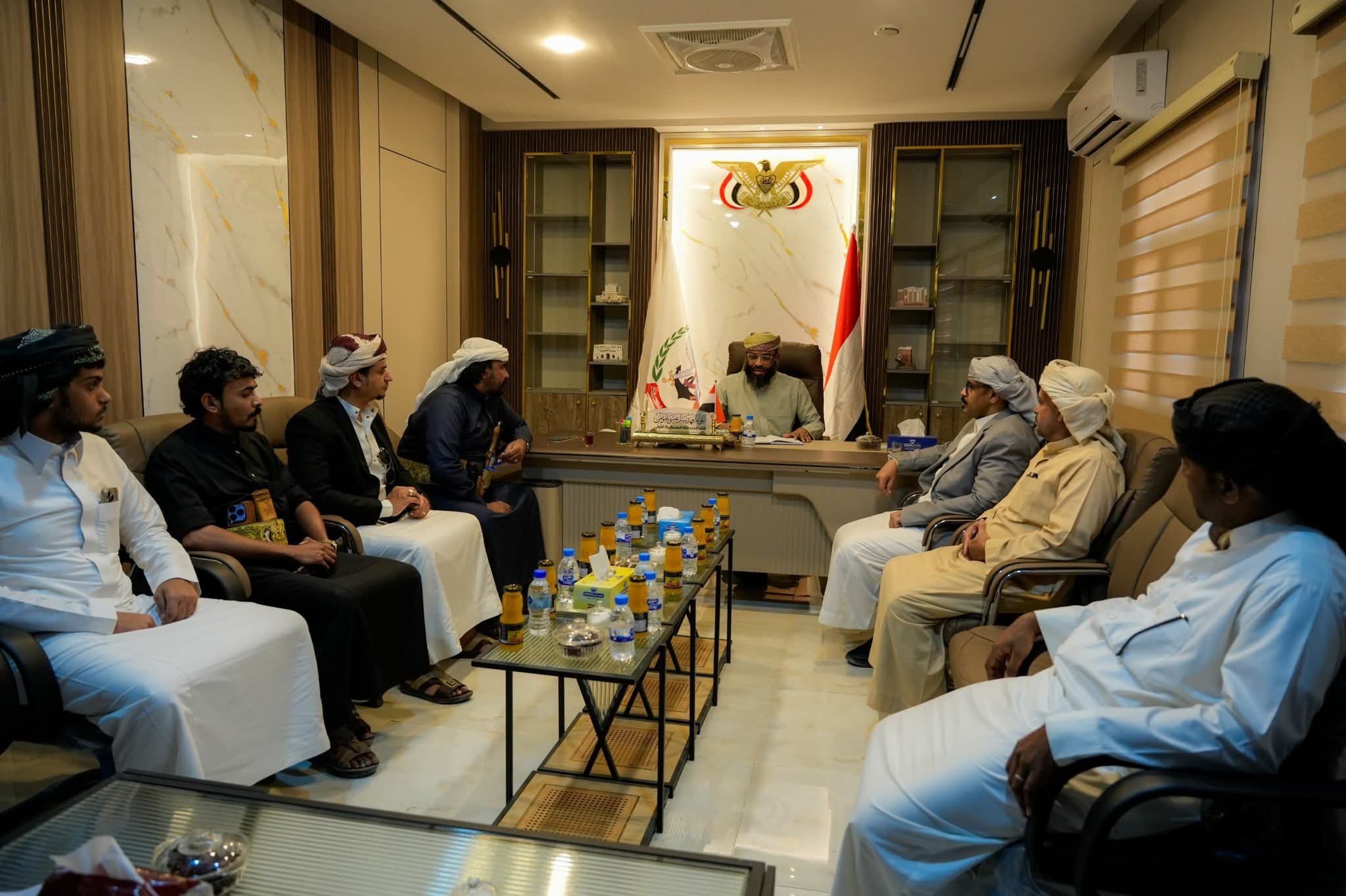 تعزيز الشراكة الأمنية في حضرموت: لقاء رسمي بسيئون يدفع نحو تنسيق أوسع مع القبائل