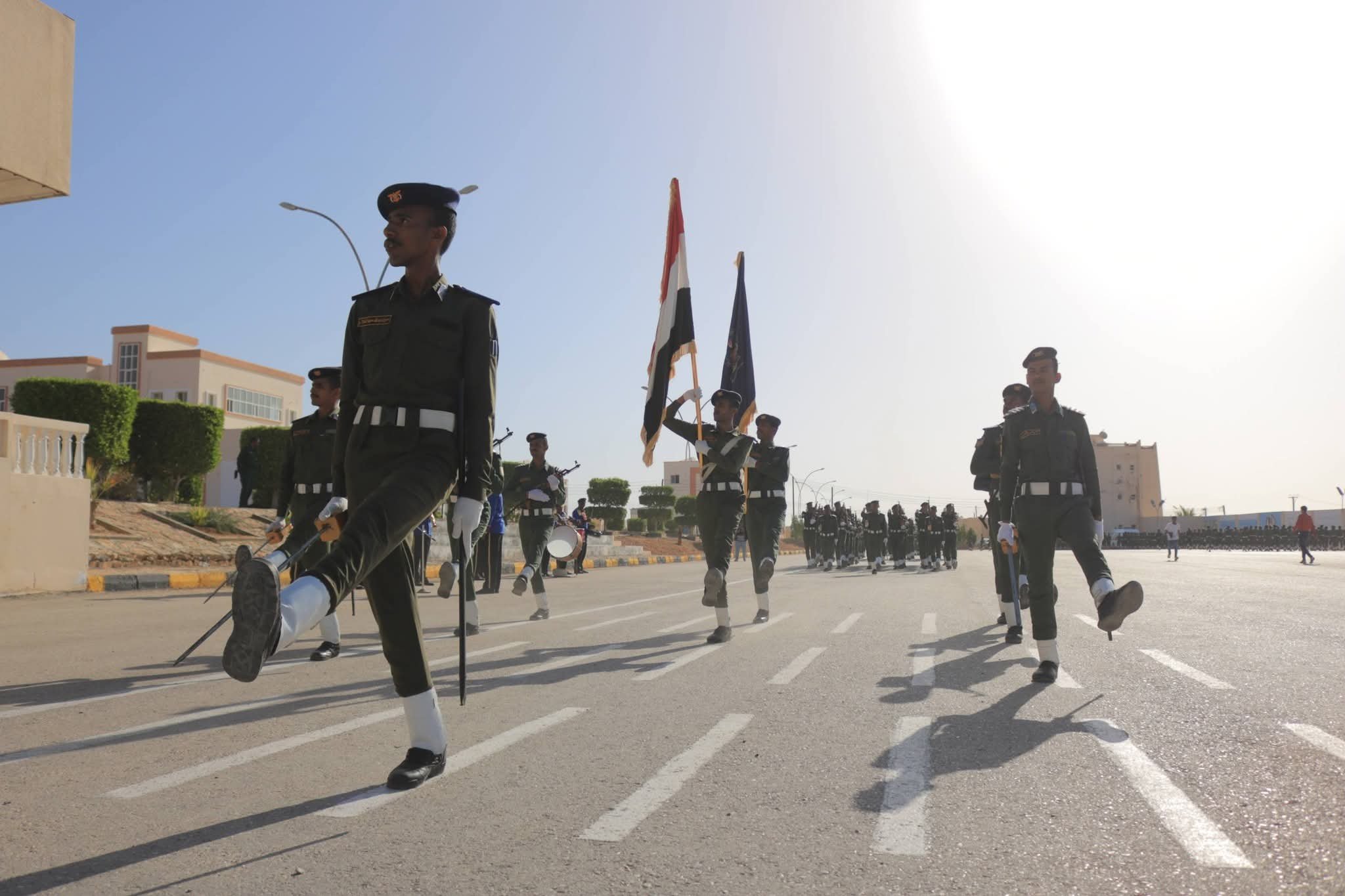 في ذكرى تأسيسها الثامنة.. كلية الشرطة بحضرموت تستعرض جاهزيتها وتفتتح مرافق حديثة