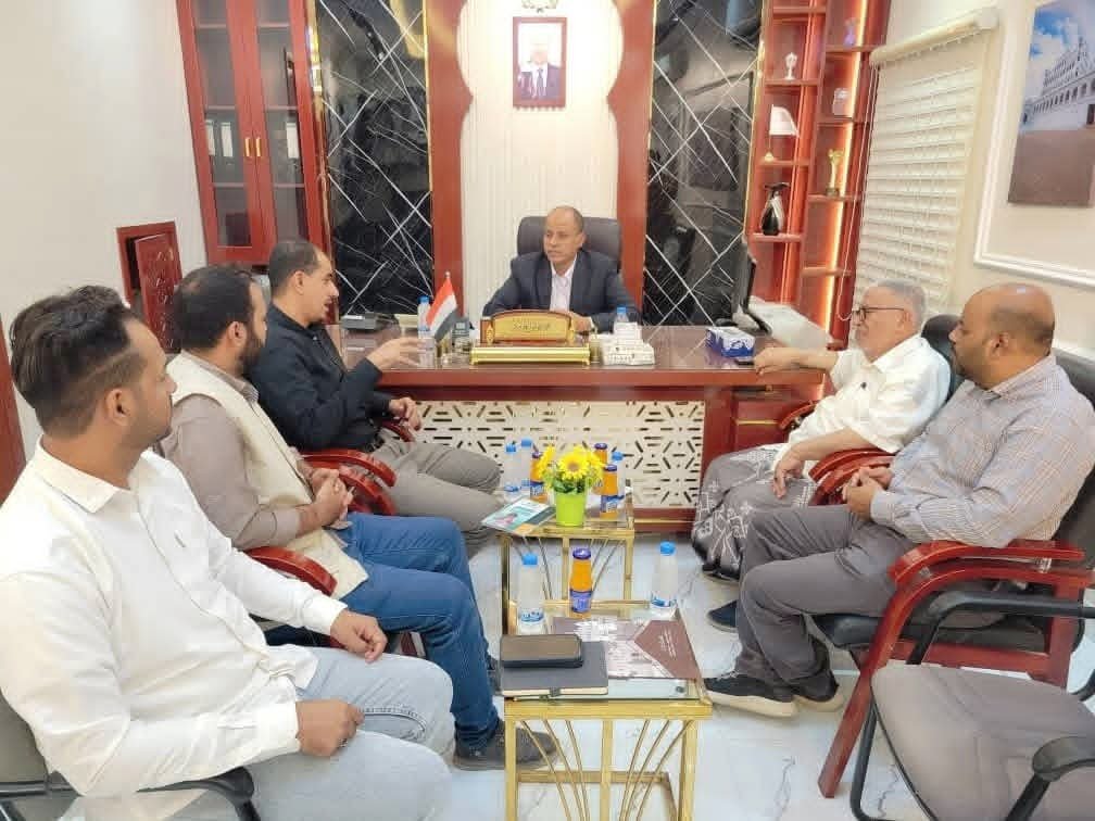مدير عام سيئون يبحث مع منظمة صناع النهضة تعزيز المشاريع التنموية في الزراعة والمياه