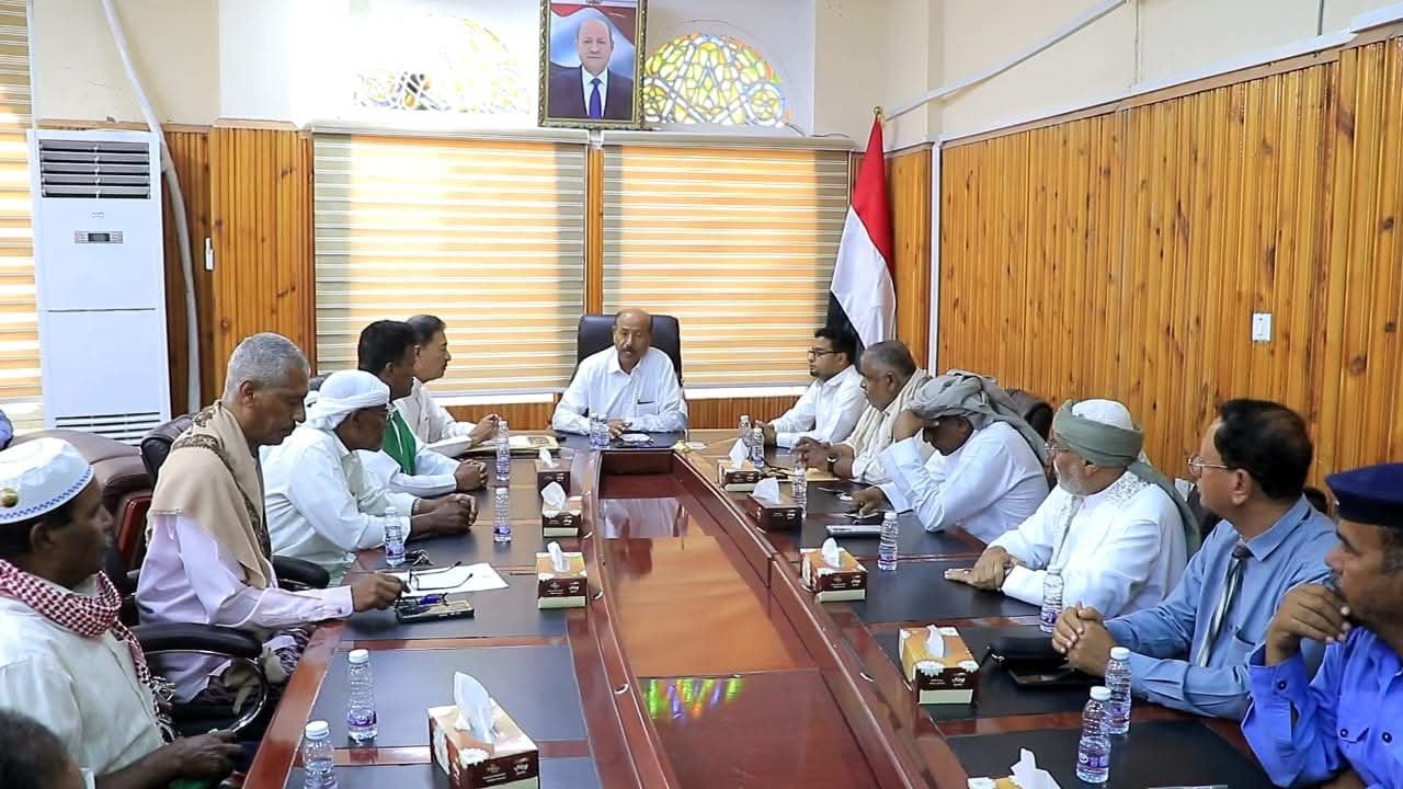 باربّاع يبحث تطوير النشاط الكروي بوادي حضرموت ويؤكد دعم السلطة المحلية للرياضة