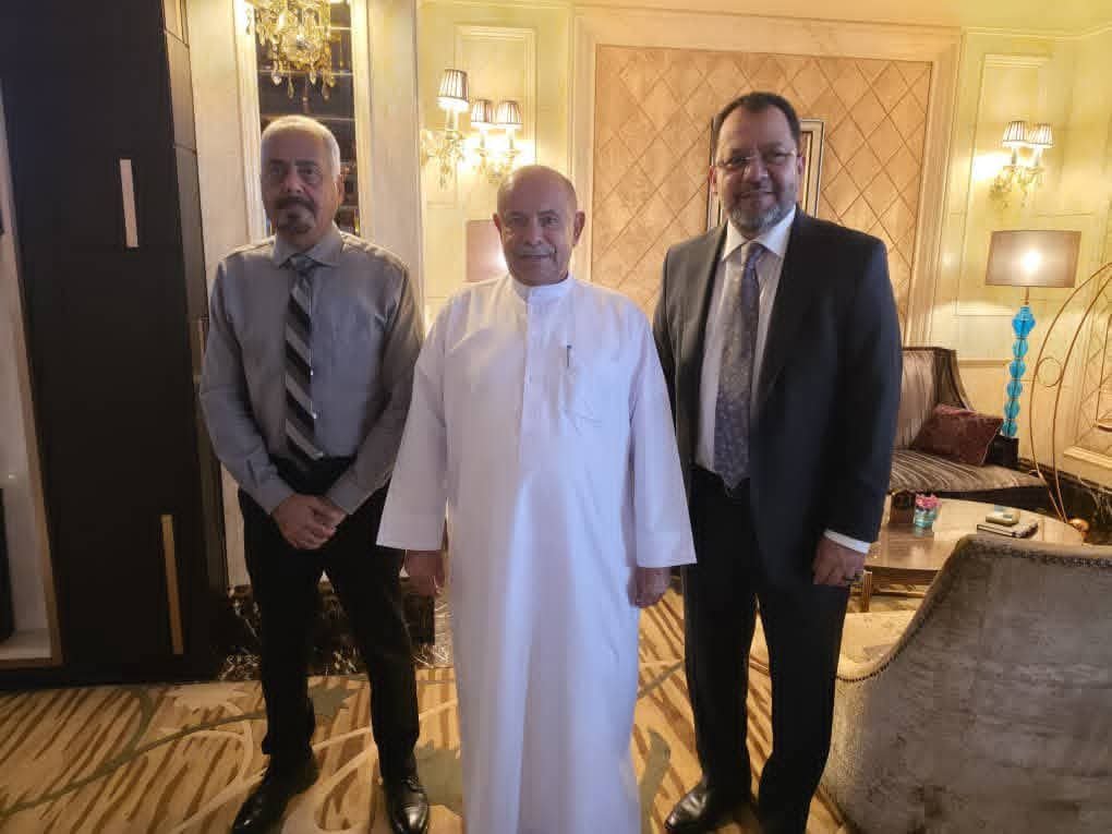 الخنبشي ووزير الكهرباء يبحثان تعزيز استقرار الطاقة في حضرموت وخطط التوسع التوليدي