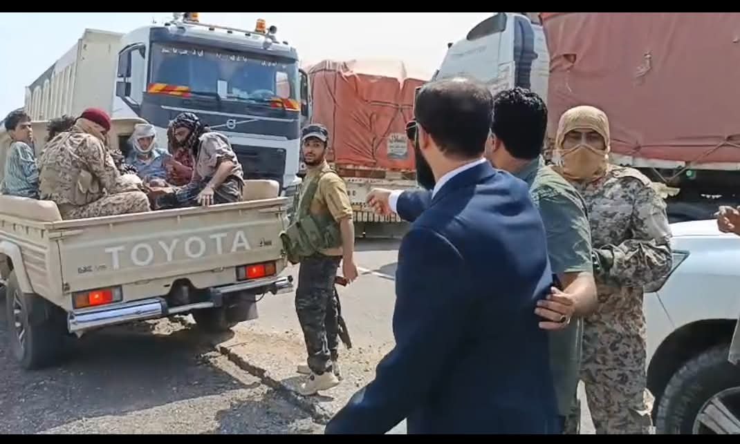 تحرك أمني حاسم بقيادة محافظ أبين يُنهي نقطة تقطع مسلحة ويعيد فتح الطريق العام