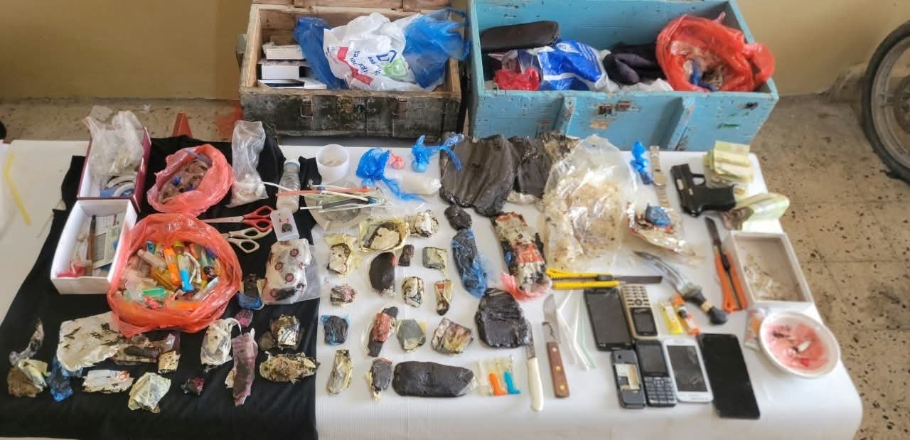 ضربة أمنية في شحير.. مكافحة المخدرات تطيح بمروج خطير للشبو والحشيش وتصادر كميات كبيرة