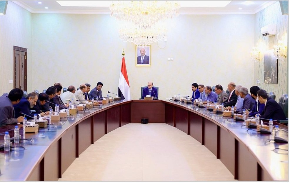 رئيس الوزراء يدفع نحو رفع كفاءة الأداء الحكومي ويؤكد: الأمانة العامة محور التنسيق والتنفيذ