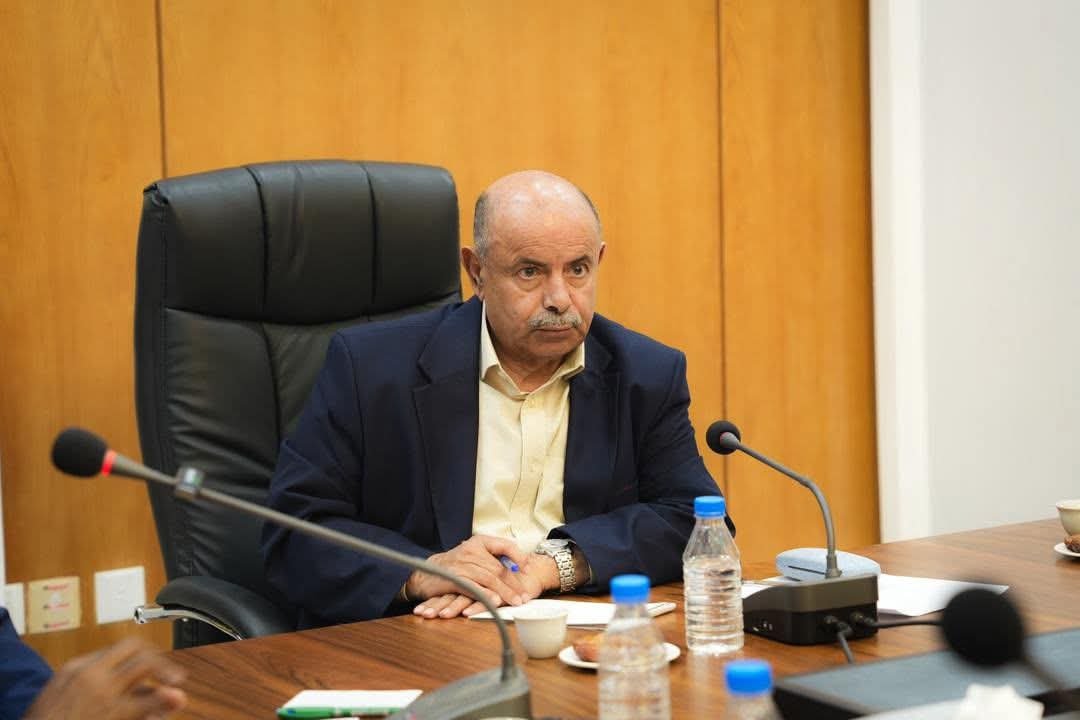 الخنبشي يوجّه بفتح تحقيق عاجل في وفاة الشاب مناف باسبعين ومحاسبة المتسببين