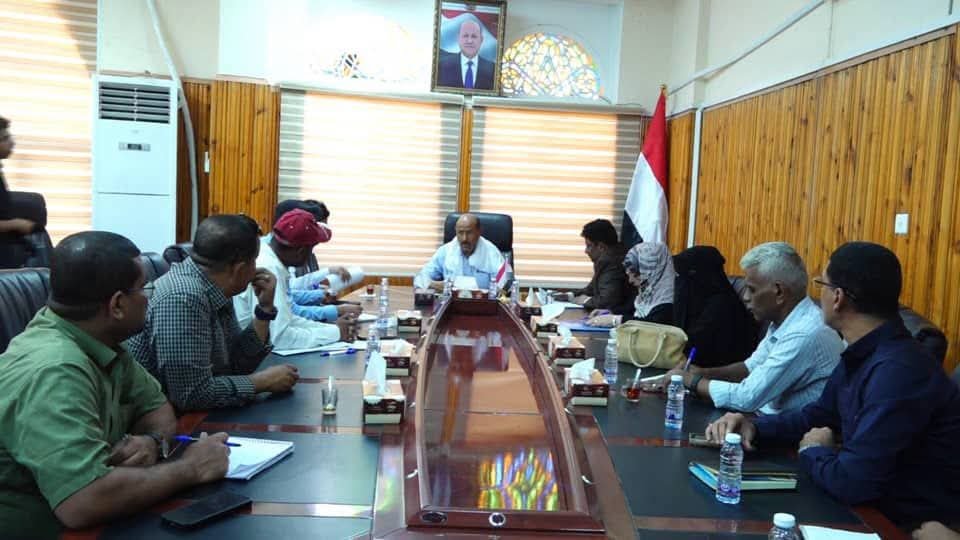 لقاء بسيئون يناقش مشروع محطة إيواء الحافلات والشاحنات في العبر