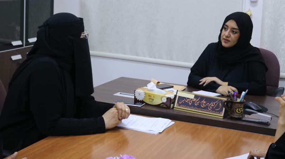 بحث أولويات تمكين المرأة وتطوير برامج التنمية بوادي وصحراء حضرموت