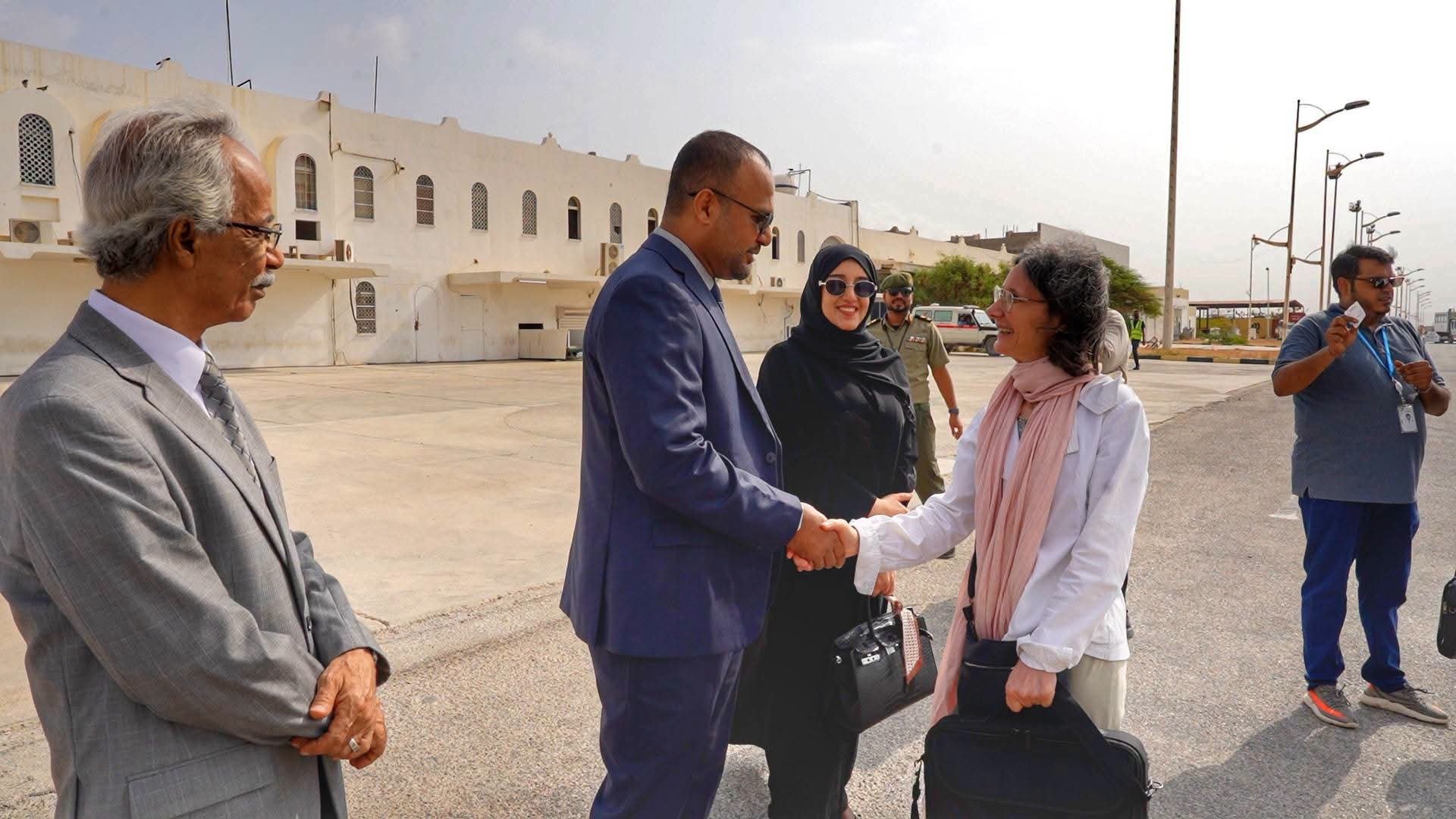 حضرموت تستقبل السفيرة الفرنسية لبحث تعزيز التعاون ودعم التنمية